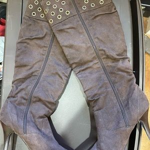 Calf high boots